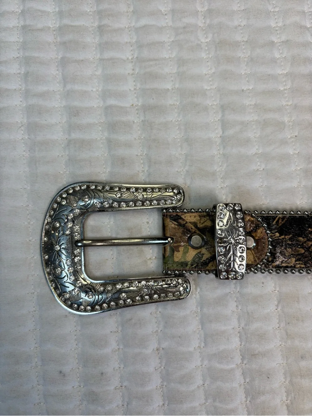 Western Rhinestone Camo Belt Size L Crossed Pistols Guns Ornate Buckle Bling